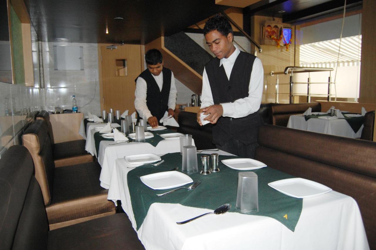 Hotel Aishwarya Residency Navi Mumbai Esterno foto